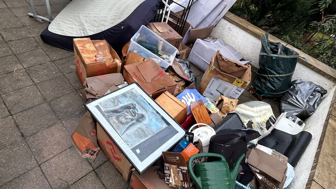 Vorher – Messie-Wohnung vor der Entrümpelung